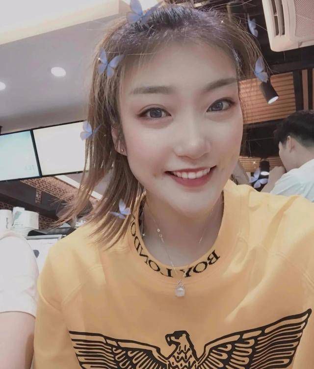 我认为所有人都干的很棒，当然，在这里情况是更难一些的，我想每一位中场球员都表明了我们想要付出一切，我们想快速适应。